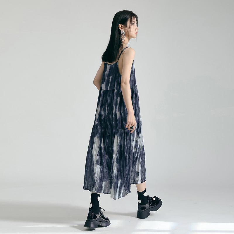 Blooming V-Neck Strap Dress - Image 5